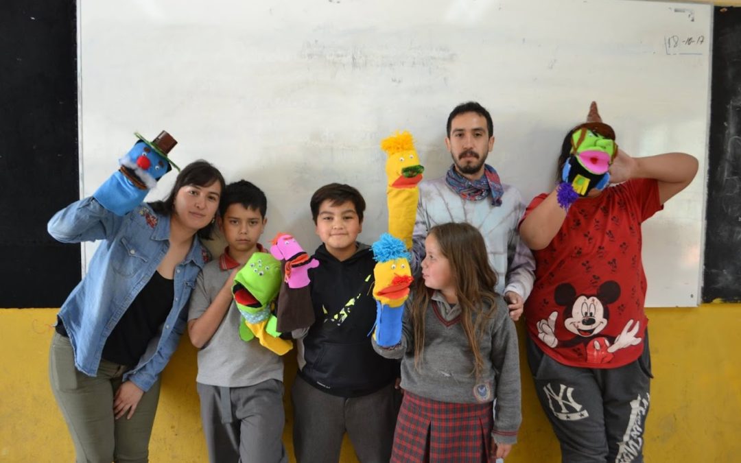 Intervención social en Centro Educacional Eduardo de la Barra, Títeres de Barrio